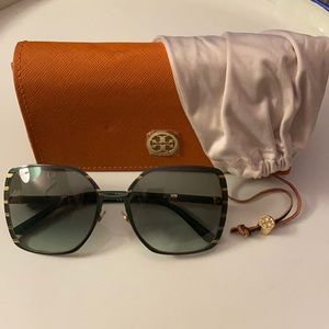 Tory Burch Sunglasses never worn- TY 8055